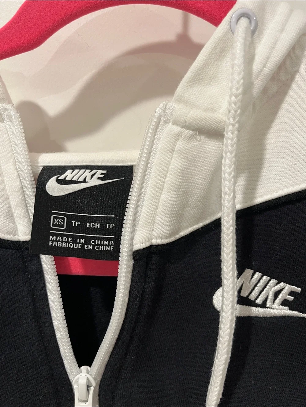 Nike cropped half